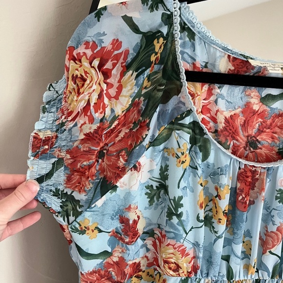 Umgee Urban Outfitters Flowy Floral dress - Picture 10 of 12